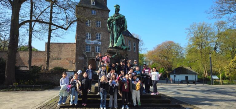 Mehr über den Artikel erfahren Ausflug in die Moerser Geschichte